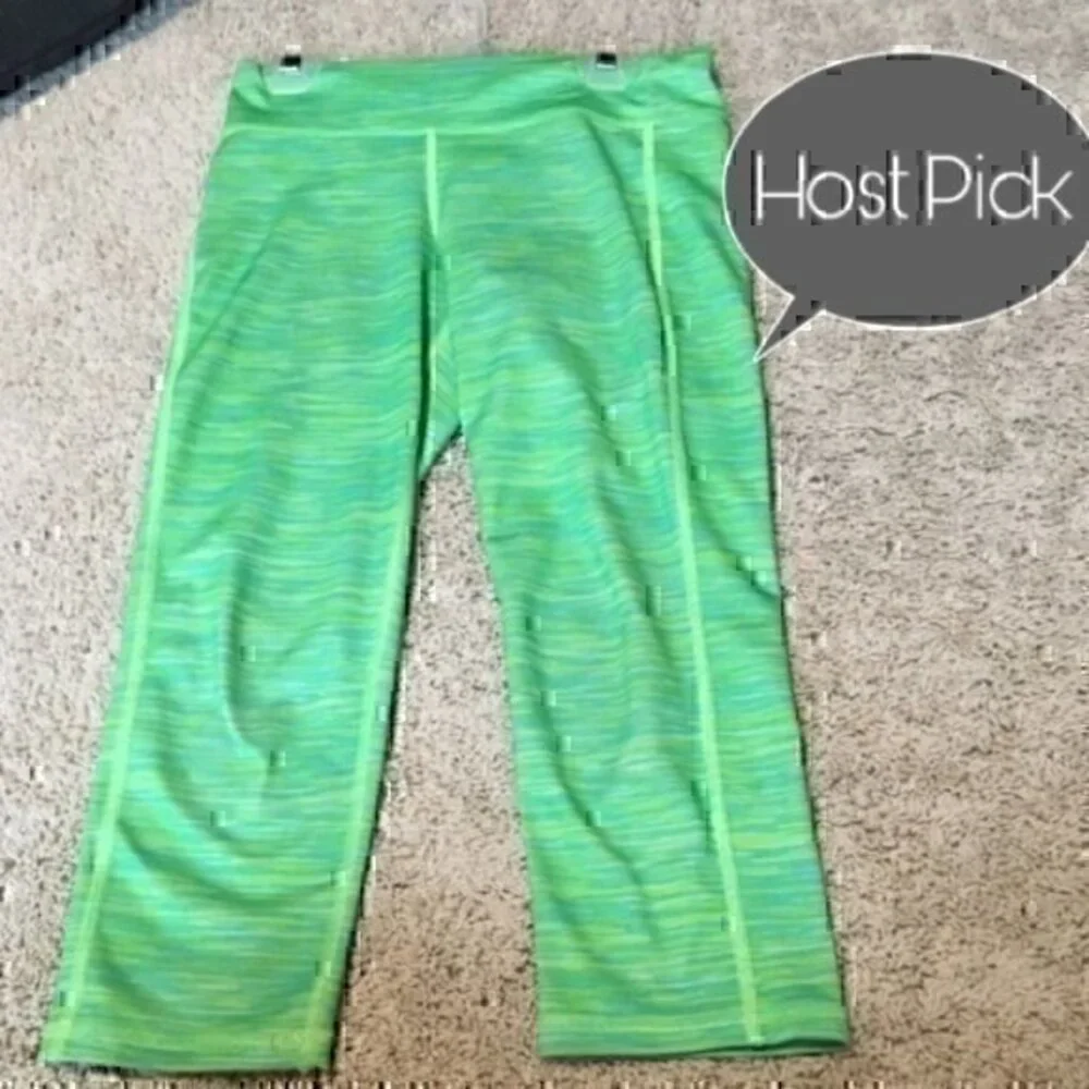 Old Navy Girls size large 10/12  Capri leggings